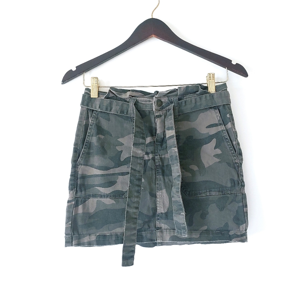 Blue Spice Camouflage Belted Ruffle Mini Skirt Sz 0